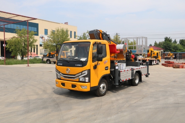 GK30高空作業車(東風底盤)